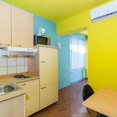 By The Sea Razanj, - 22076 아파트 로고즈니차